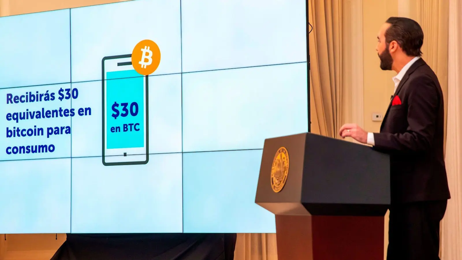 A photo of the Bitcoin event: El Salvador president announces plan to give $30 in bitcoin to all citizens