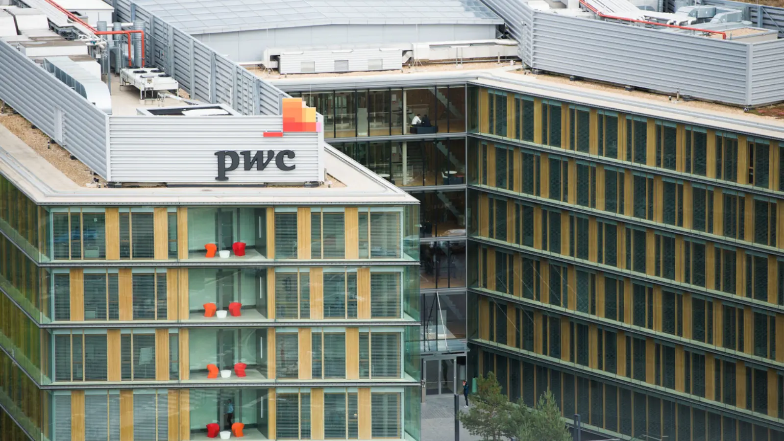 A photo representation of the Bitcoin event, PwC announces plans to accept Bitcoin in Luxembourg